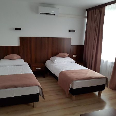 Pod Kominem Pokoje i Apartamenty Brzezie  Exteriér fotografie